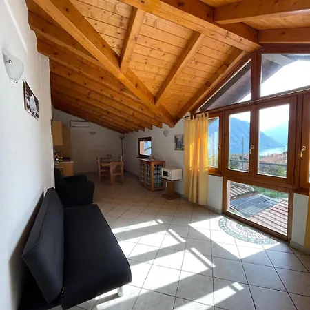 Garzola Bed & Breakfast *